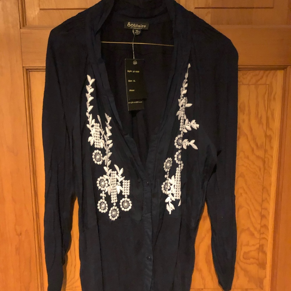 Sweater, long sleeve, buttons, sz xl